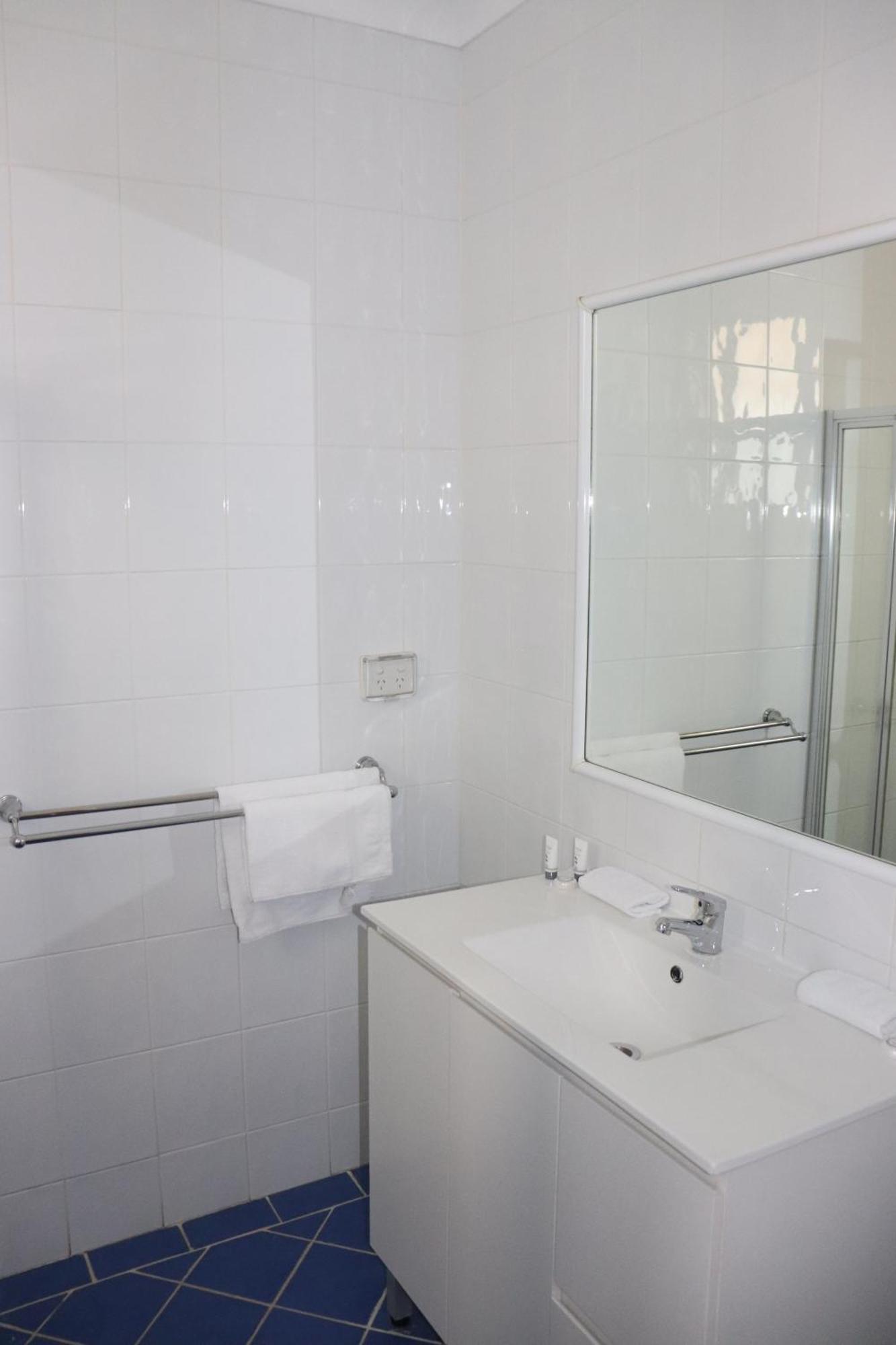 The Anglers 3* Wallaroo